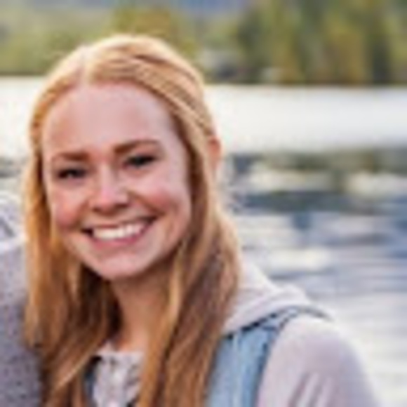 Meet your Posher, Brooke - Picture 1 of 1